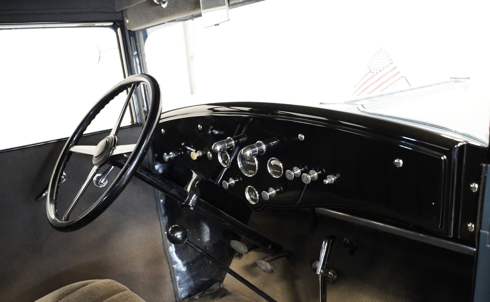 Pontiac 1929 Sedan - Imagem 3