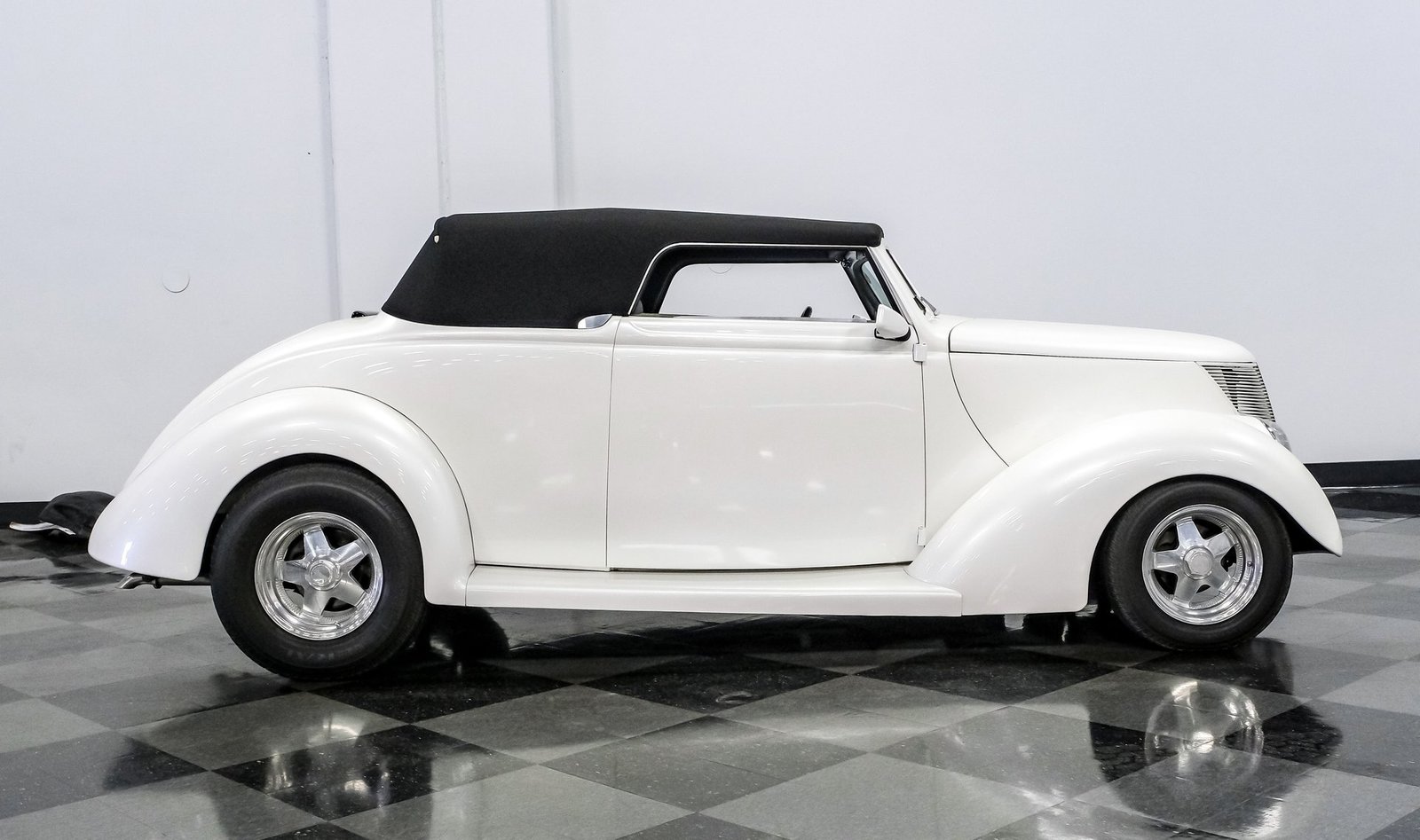 Ford 1937 Cabriolet Street Rod - Imagem 30