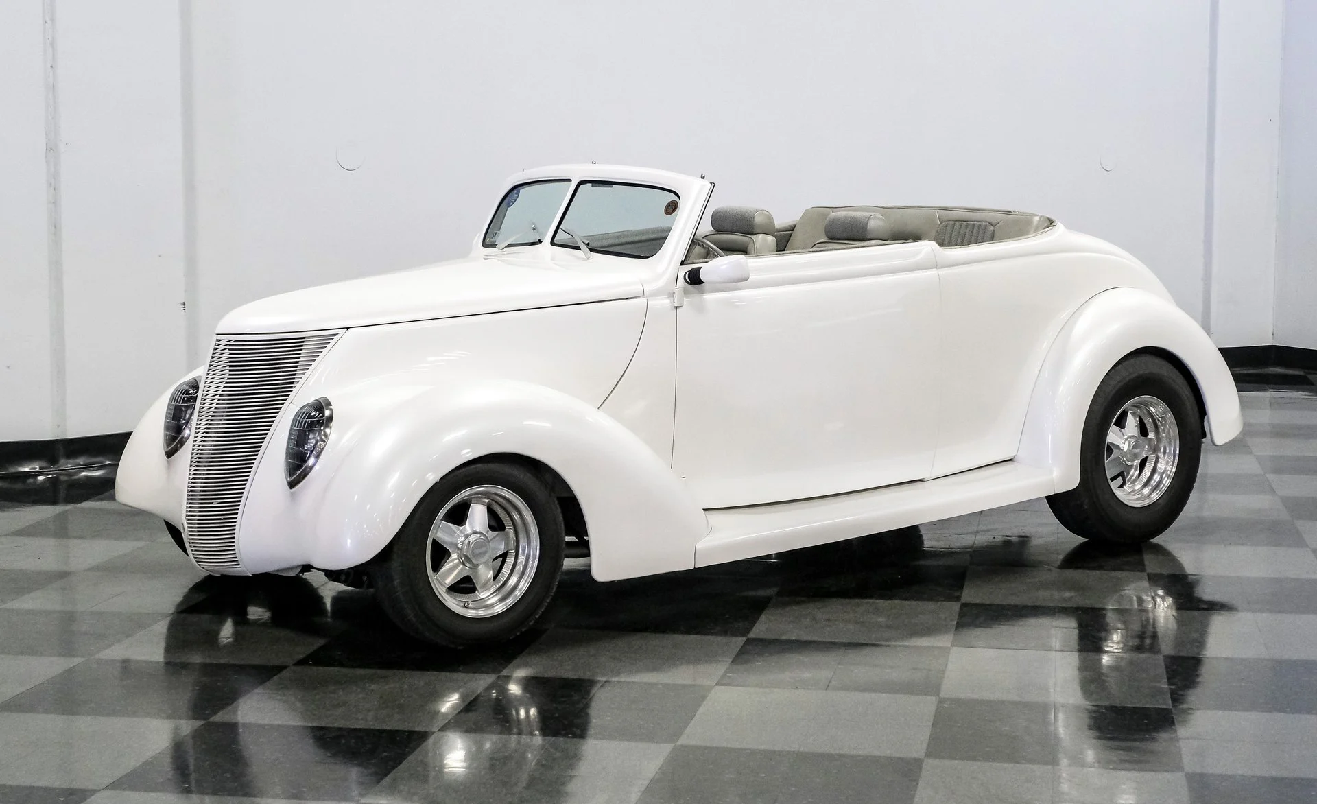 Ford Cabriolet 1937 Street Rod - foto 37