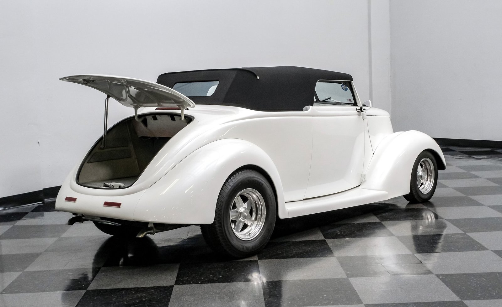 Ford 1937 Cabriolet Street Rod - Imagem 3