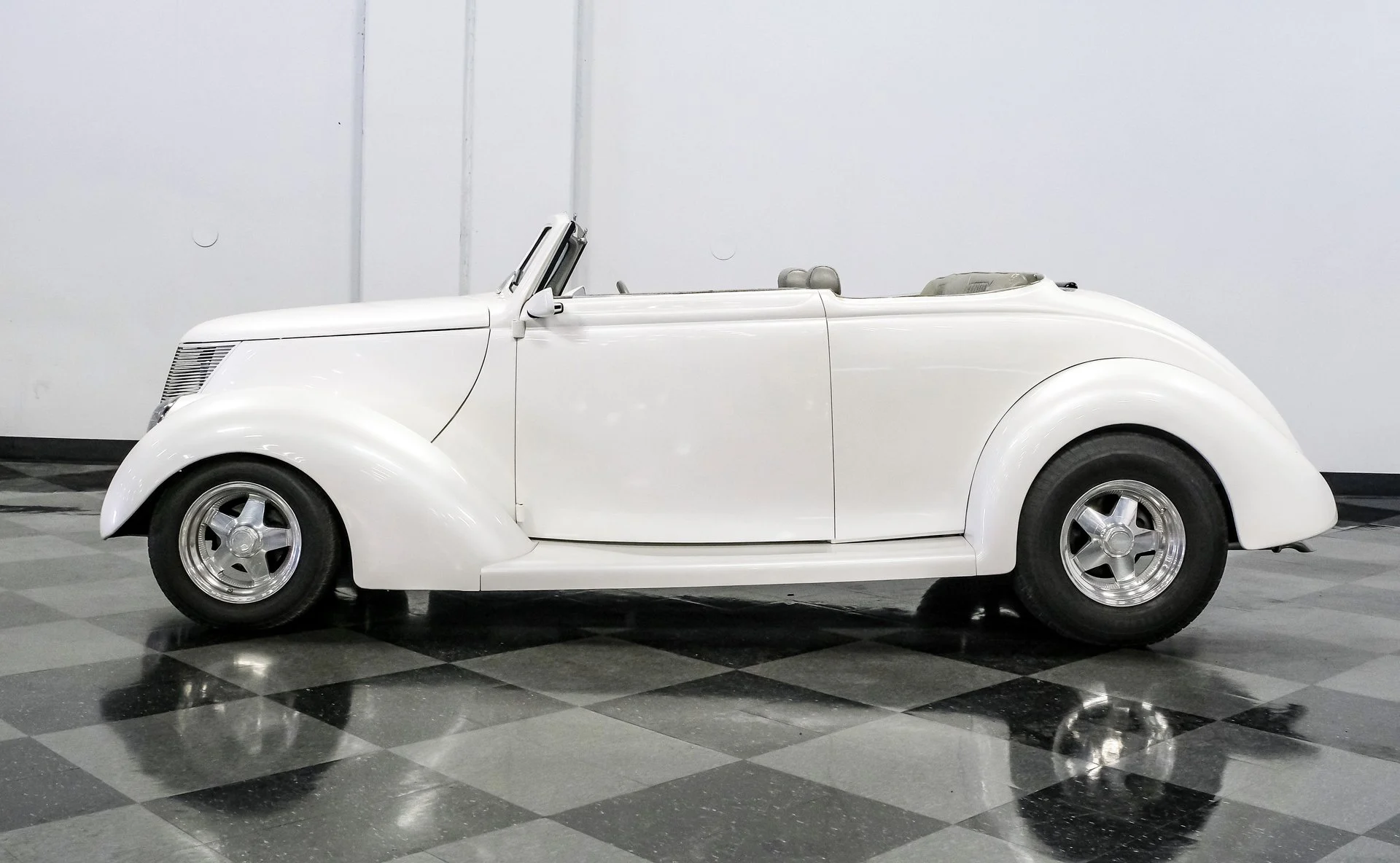 Ford Cabriolet 1937 Street Rod - foto 36