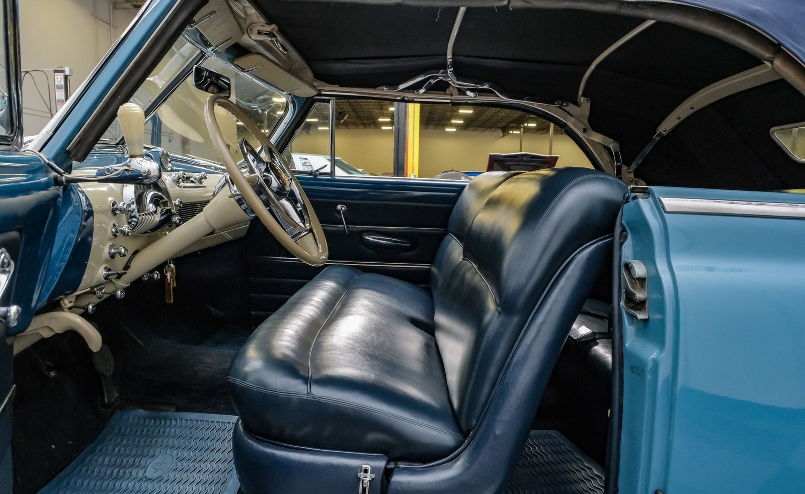 Oldsmobile 1949 Futuramic 88 Conversível - Imagem 17