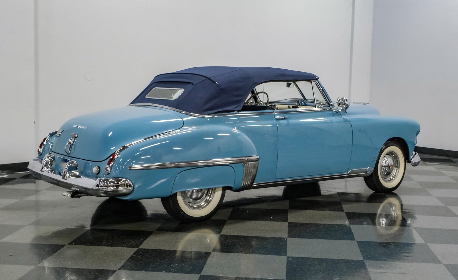 Oldsmobile 1949 Futuramic 88 Conversível - Imagem 31
