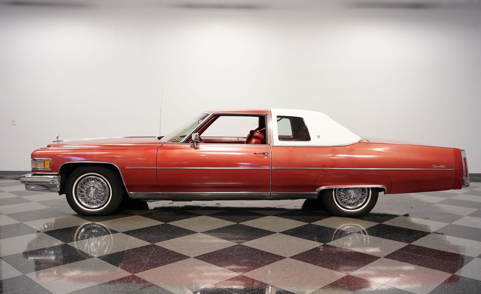 Cadillac 1976 Coupe DeVille - Imagem 34