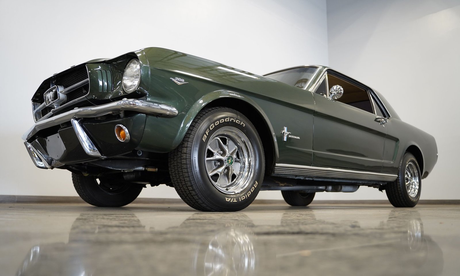 Ford 1965 Mustang - Imagem 26