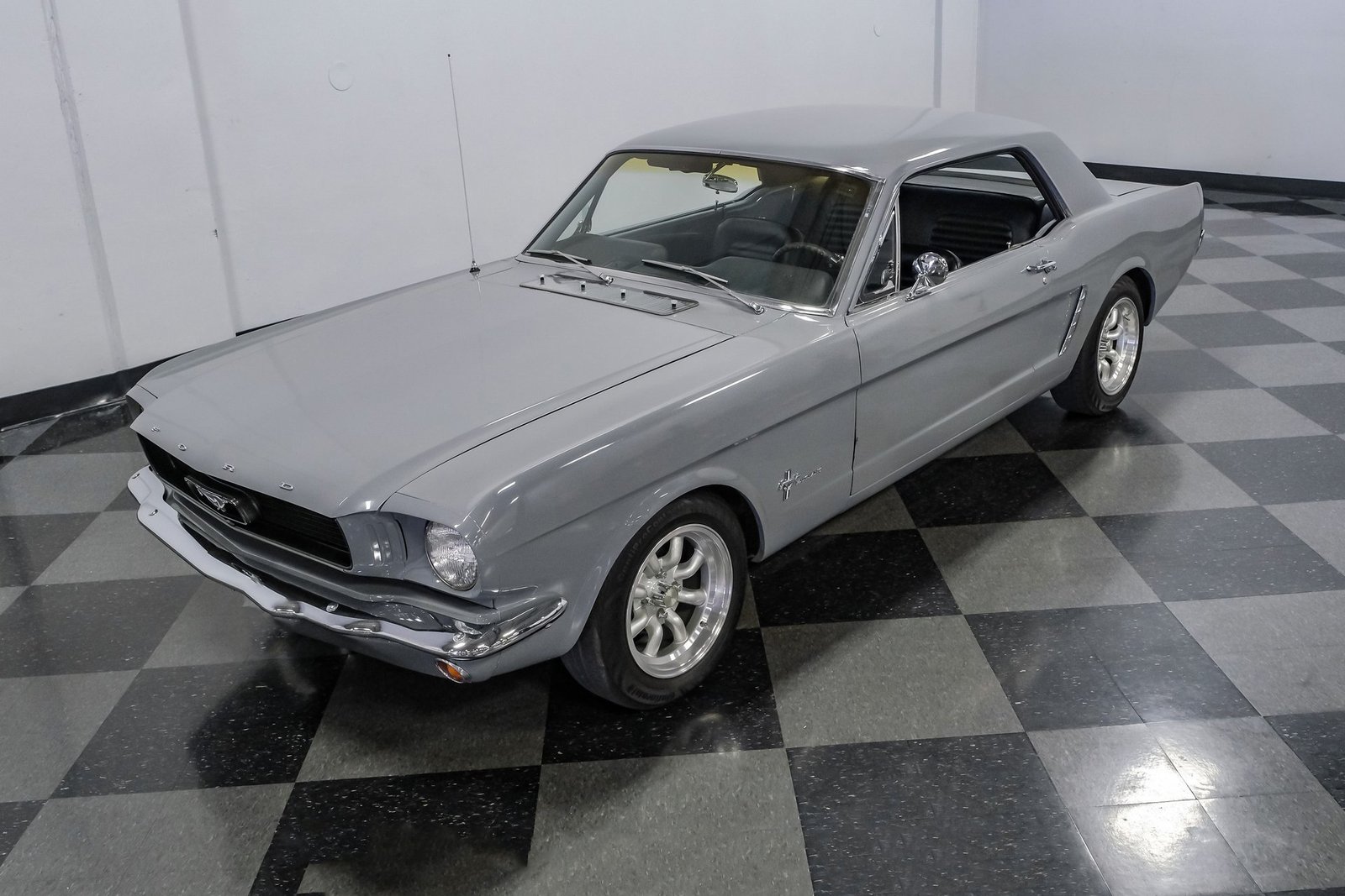 Ford 1965 Mustang - Imagem 3