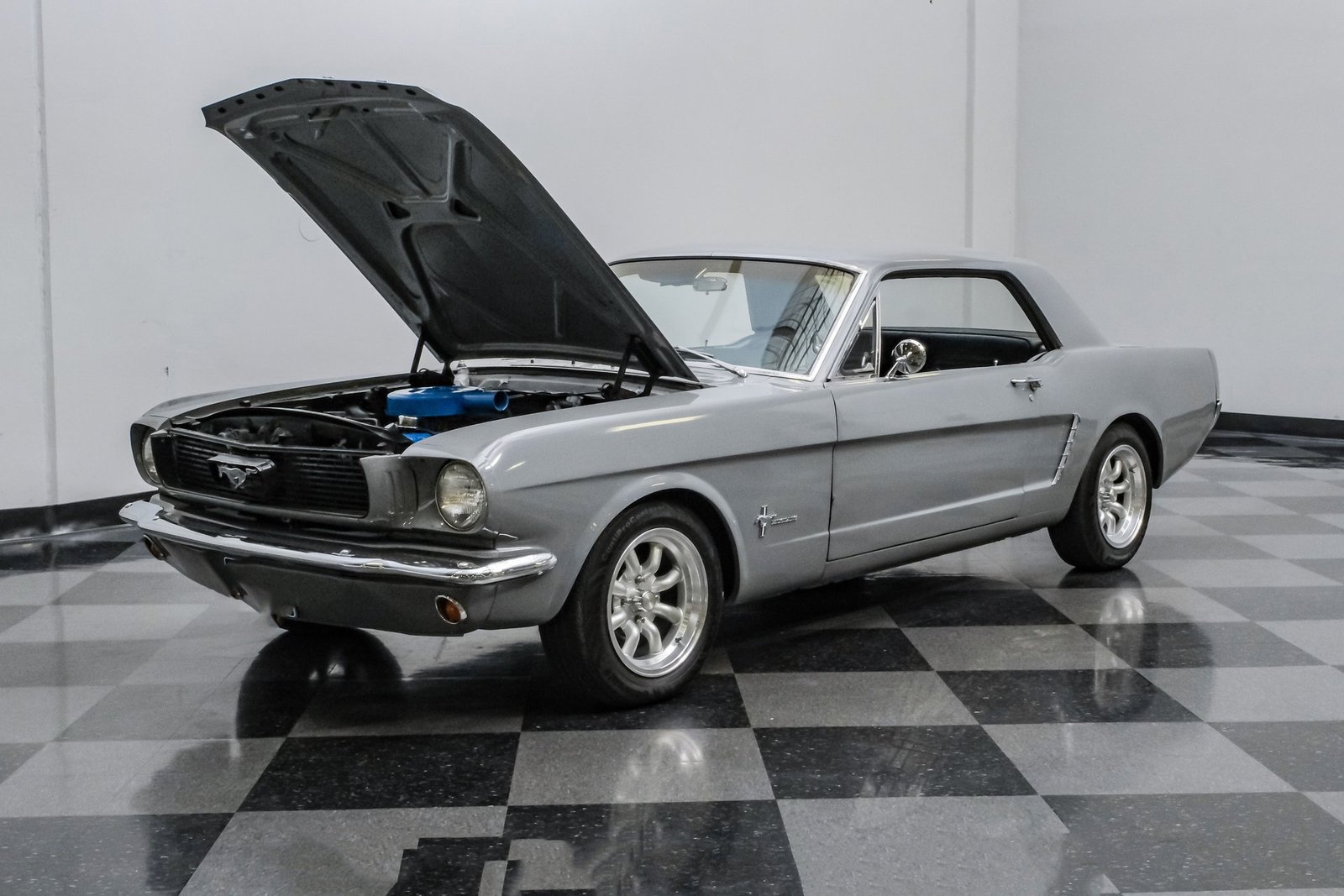 Ford 1965 Mustang - Imagem 2