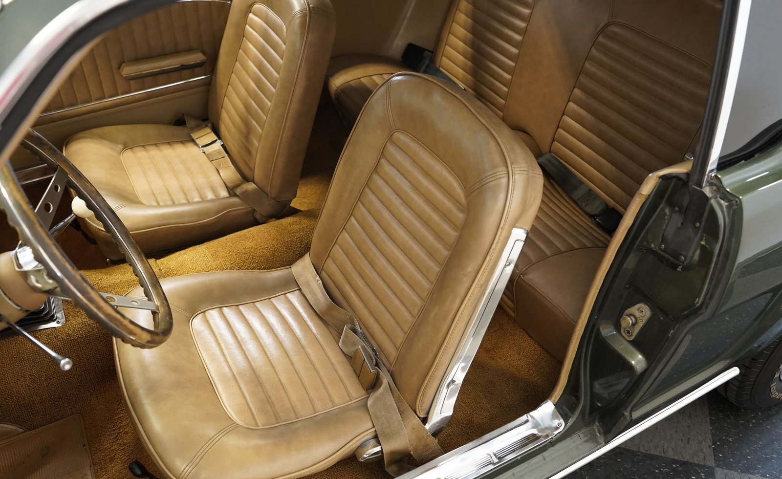 Ford 1965 Mustang - Imagem 9