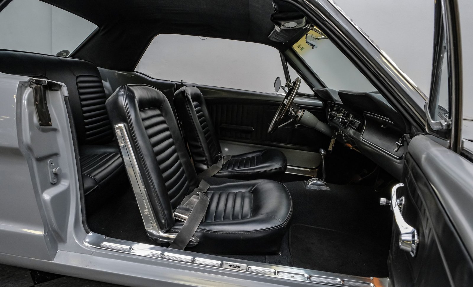 Ford 1965 Mustang - Imagem 8