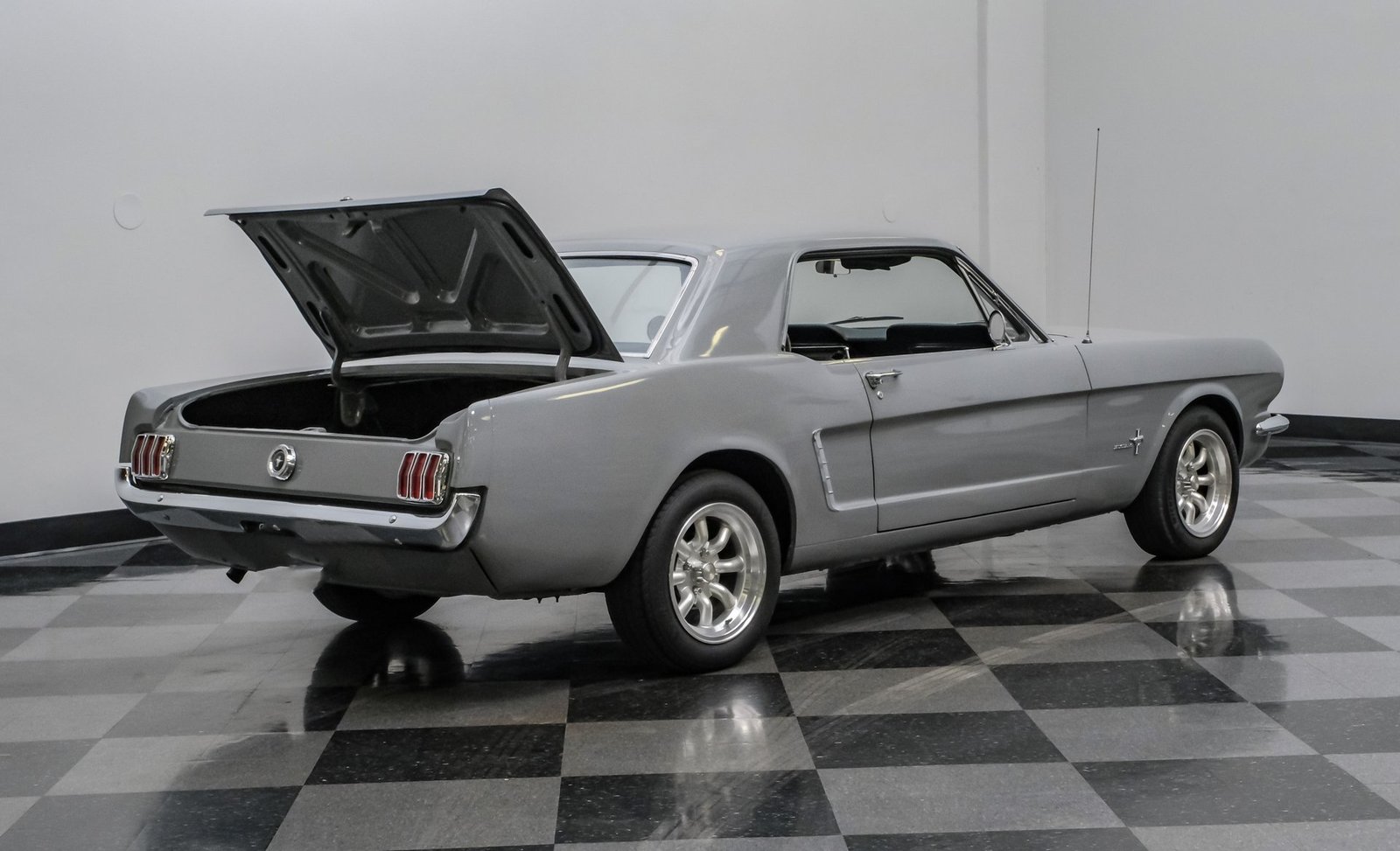 Ford 1965 Mustang - Imagem 6