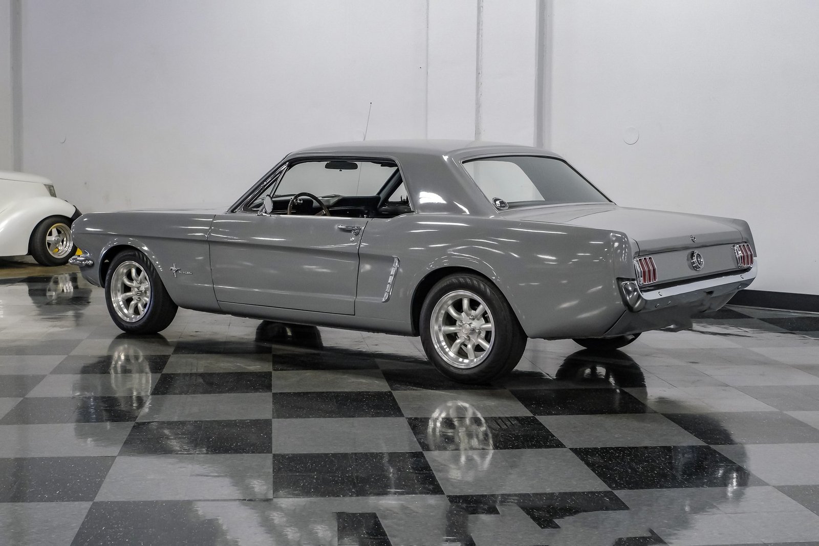 Ford 1965 Mustang - Imagem 36