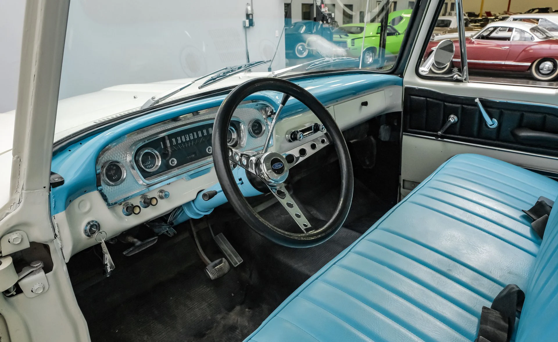 Ford F-250 Camper Special 1966 - foto 38
