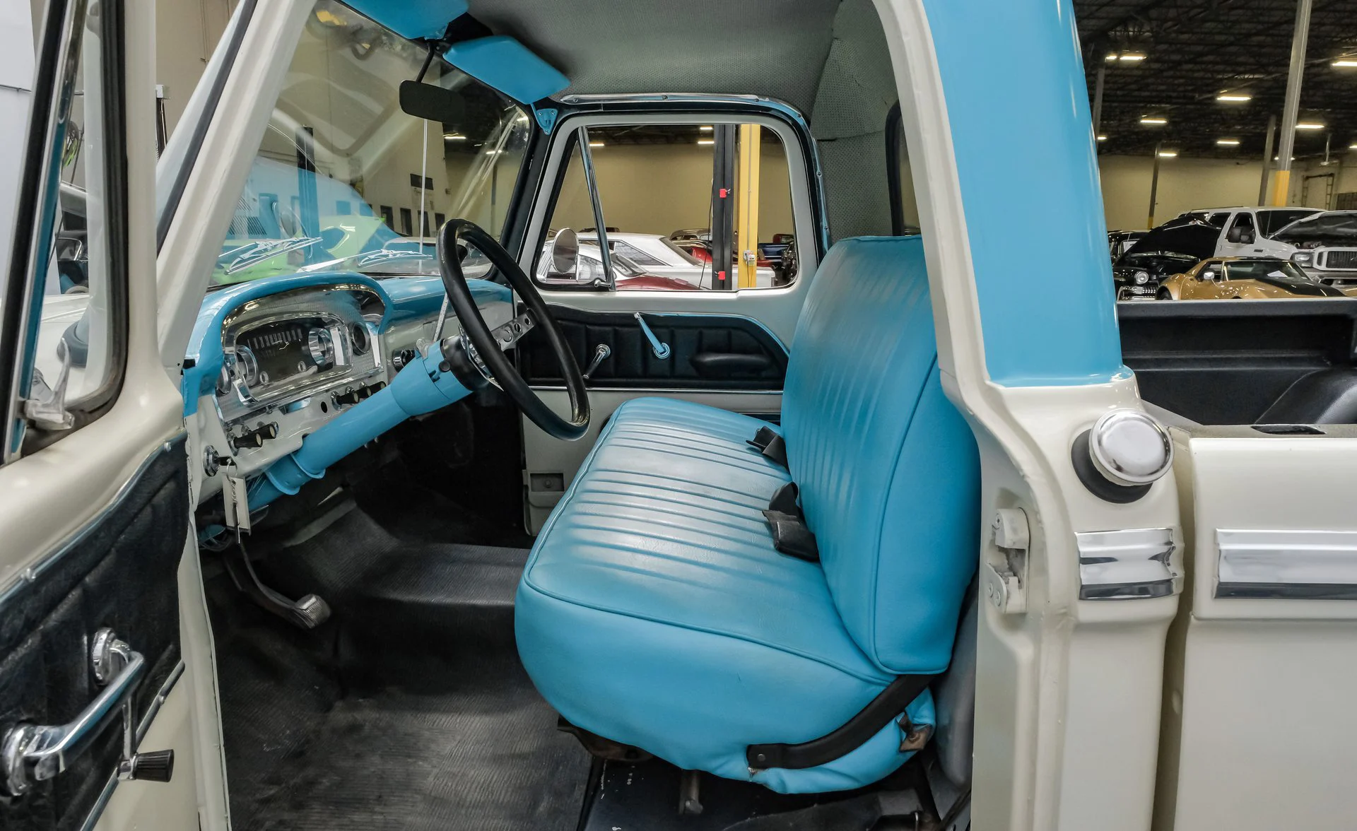 Ford F-250 Camper Special 1966 - foto 14