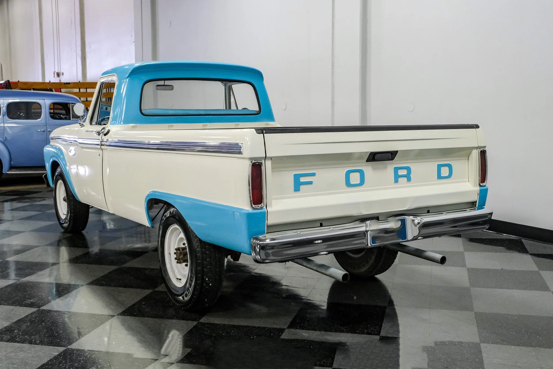 Ford F-250 Camper Special 1966 - foto 34