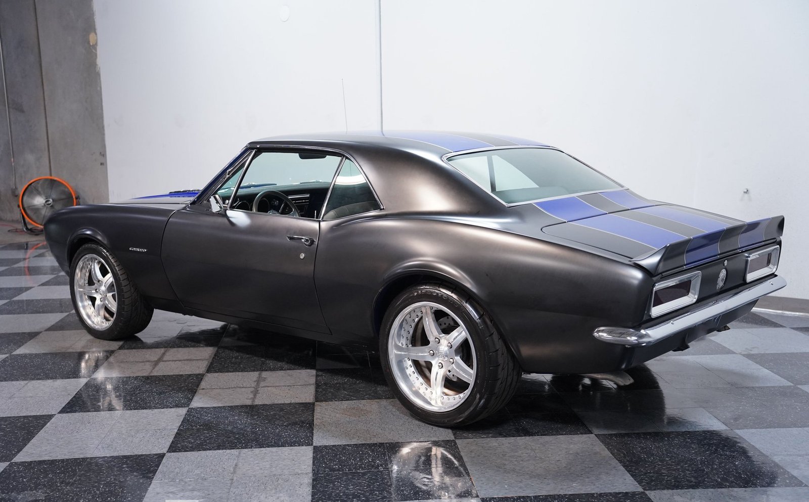 Chevrolet 1967 Camaro Restomod - Imagem 24