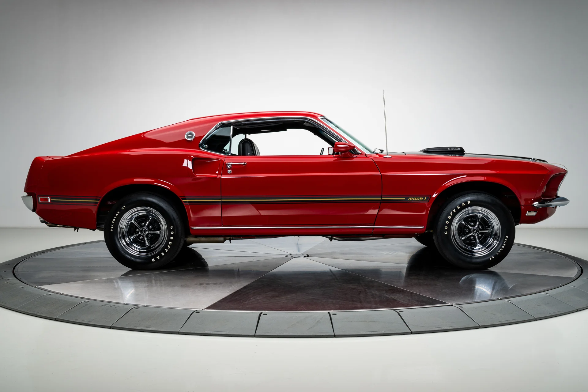Ford Mustang Mach 1 de 1969 - Imagem 30