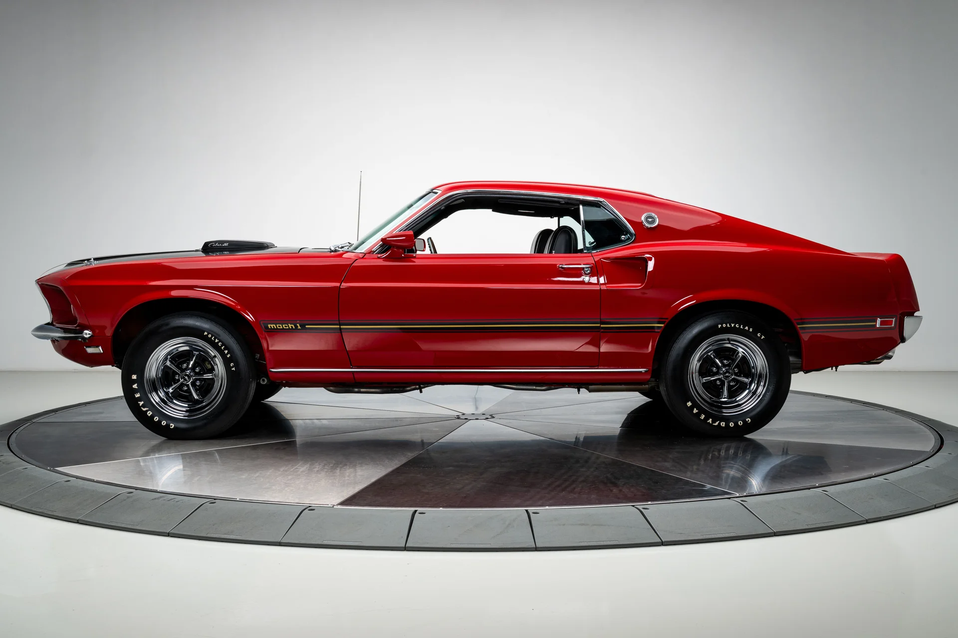 Ford Mustang Mach 1 de 1969 - Imagem 29