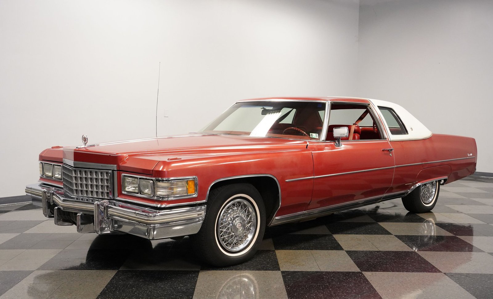 Cadillac 1976 Coupe DeVille - Imagem 32