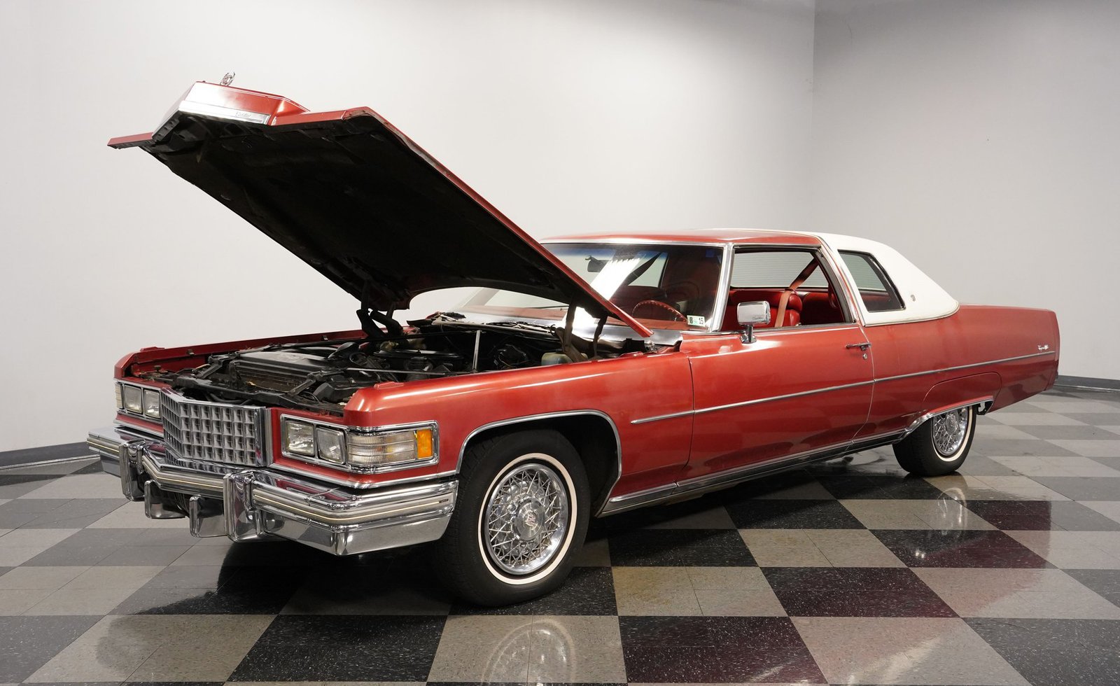 Cadillac 1976 Coupe DeVille - Imagem 18
