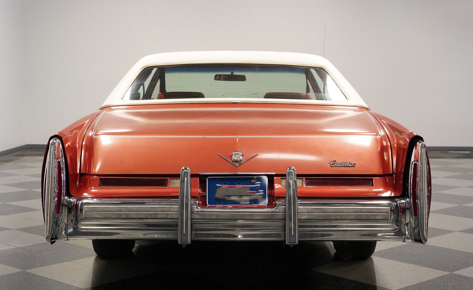 Cadillac 1976 Coupe DeVille - Imagem 29