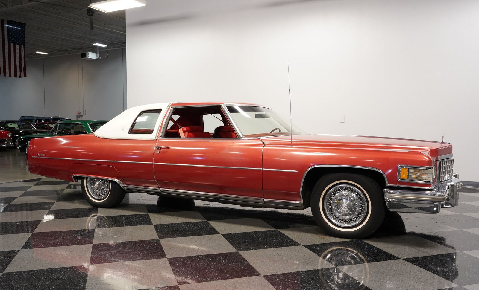 Cadillac 1976 Coupe DeVille - Imagem 25