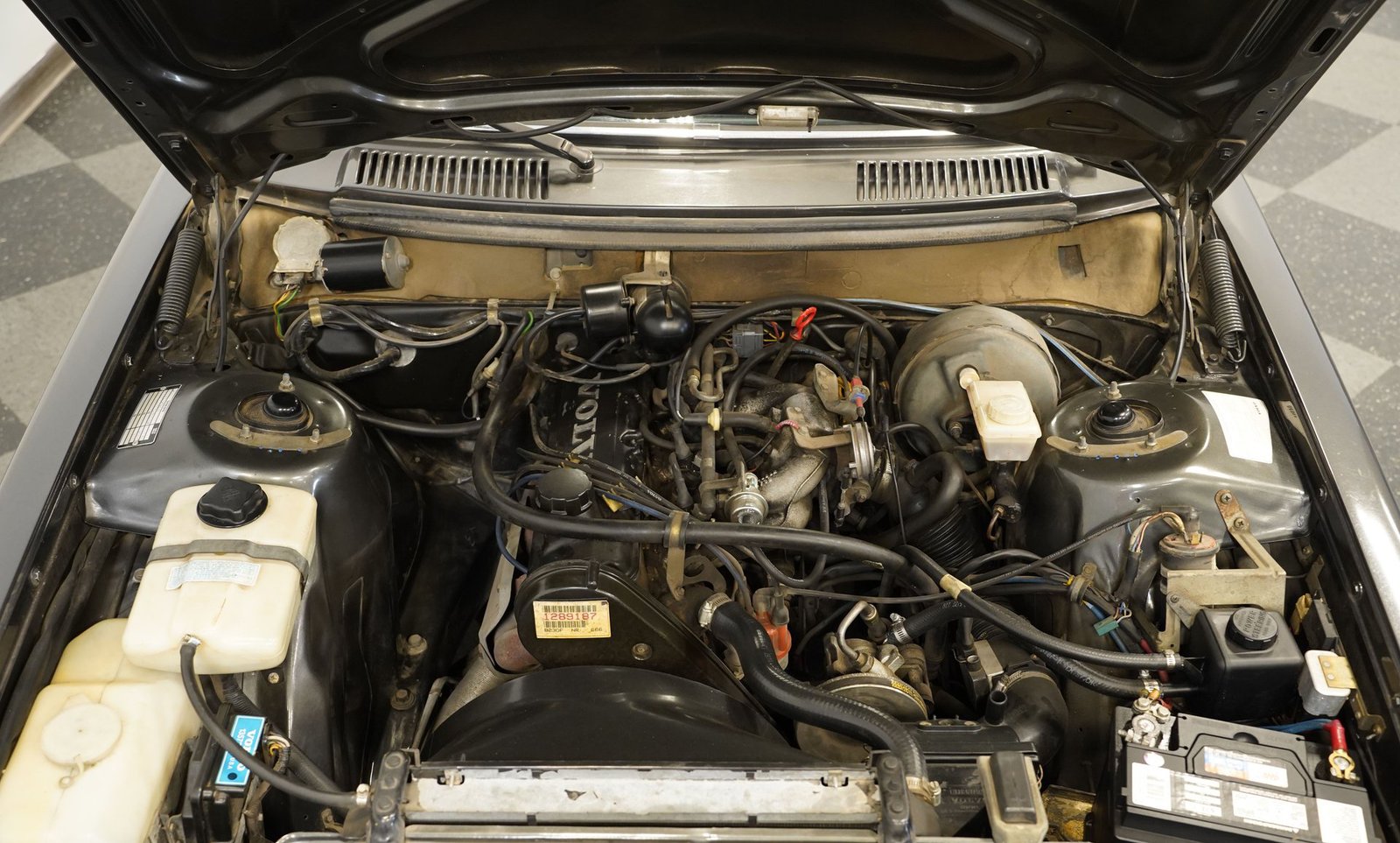Volvo 1988 240DL - Imagem 12