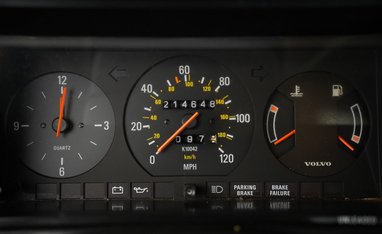 Volvo 1988 240DL - Imagem 8