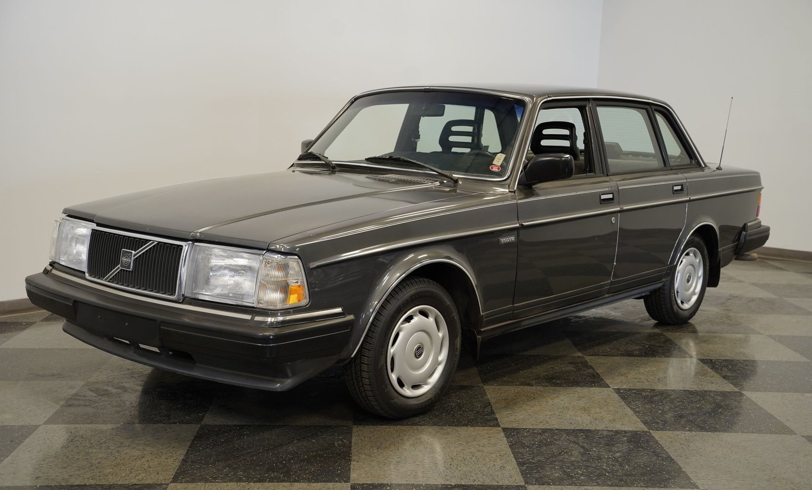 Volvo 1988 240DL - Imagem 24