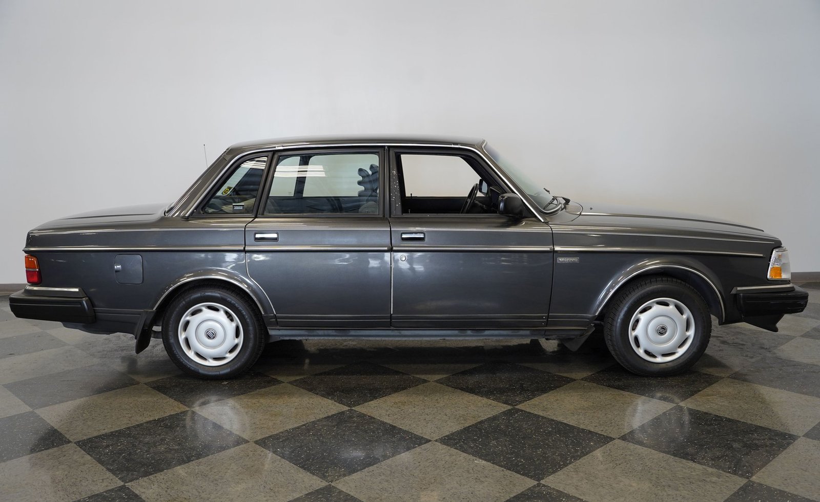 Volvo 1988 240DL - Imagem 19