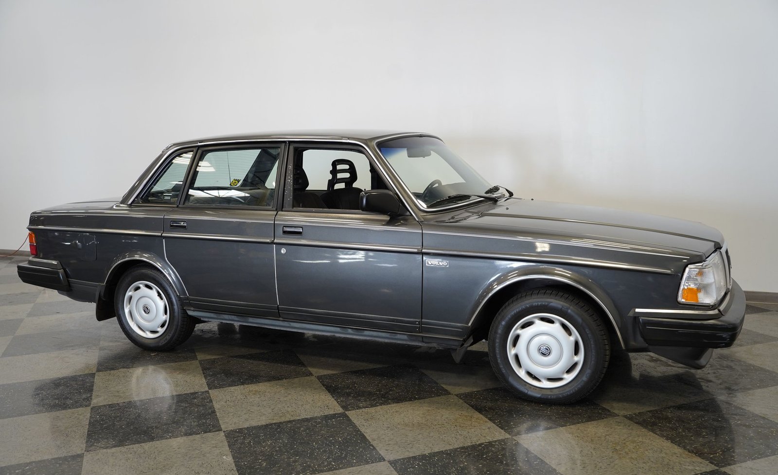 Volvo 1988 240DL - Imagem 18
