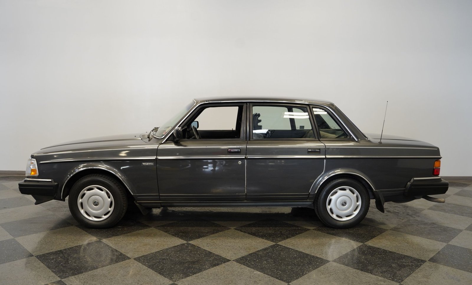 Volvo 1988 240DL - Imagem 27