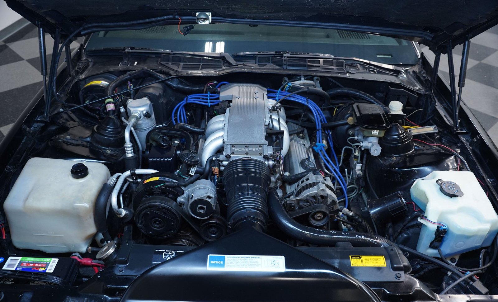Chevrolet 1991 Camaro Z28 Conversível - Imagem 41
