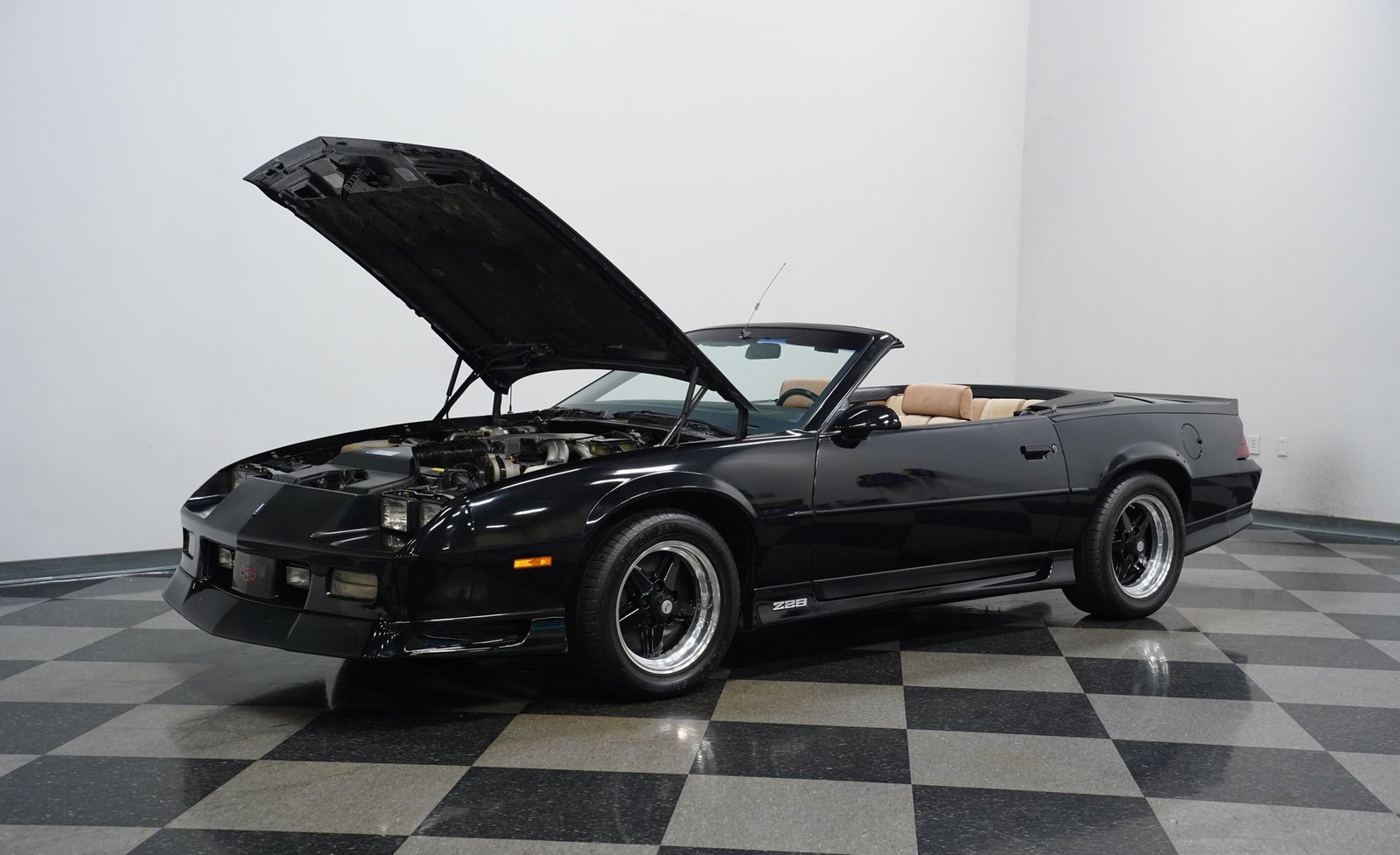 Chevrolet 1991 Camaro Z28 Conversível - Imagem 21