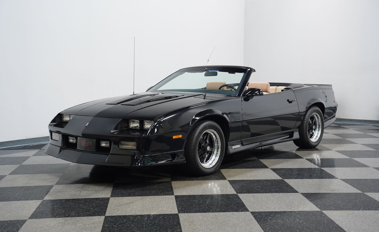 Chevrolet 1991 Camaro Z28 Conversível - Imagem 39
