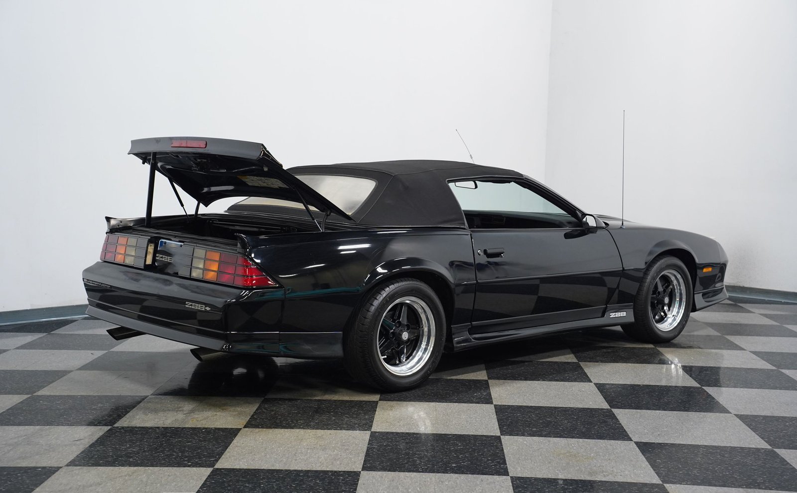 Chevrolet 1991 Camaro Z28 Conversível - Imagem 3