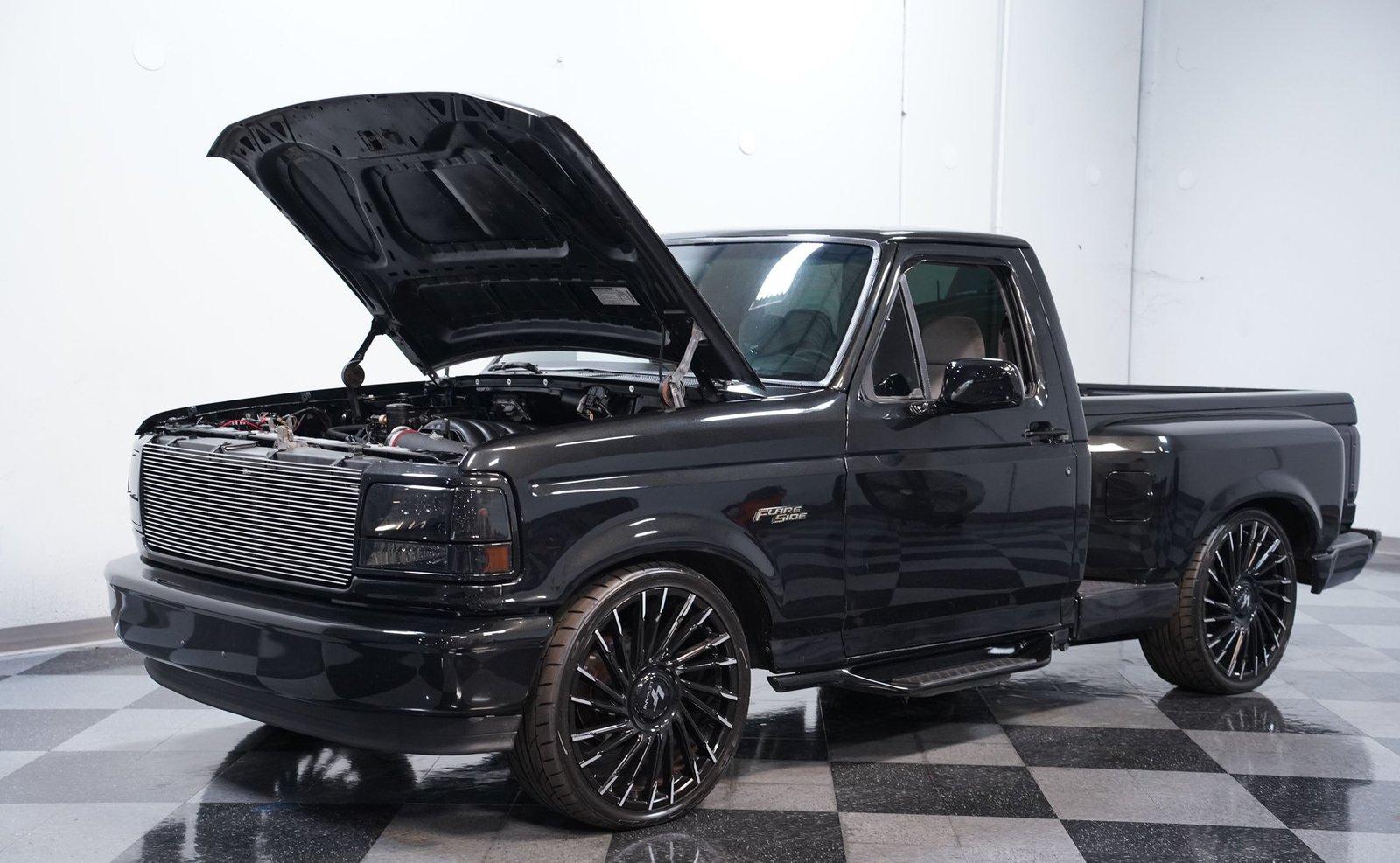 Ford 1994 F-150 Flareside com motor 6.2 LS adaptado - Imagem 12