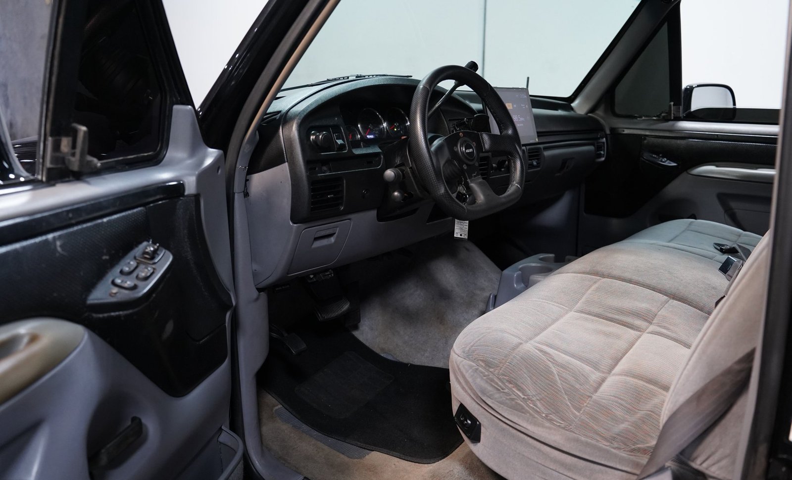 Ford 1994 F-150 Flareside com motor 6.2 LS adaptado - Imagem 27