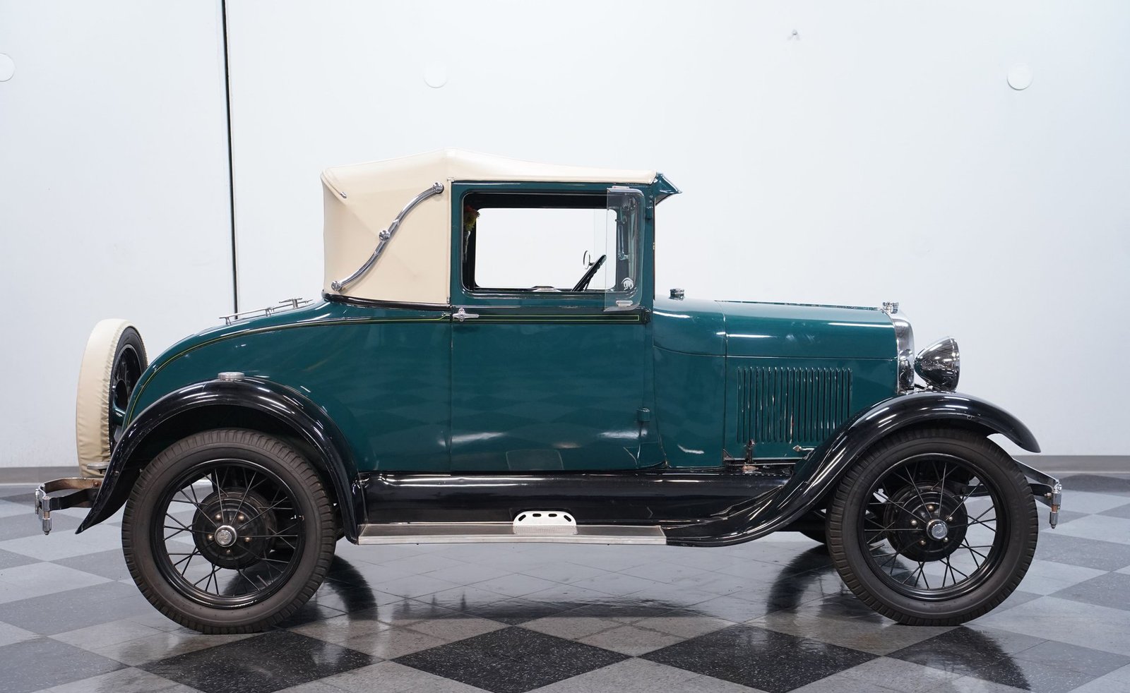 Ford 1929 Modelo A Coupé - Imagem 24