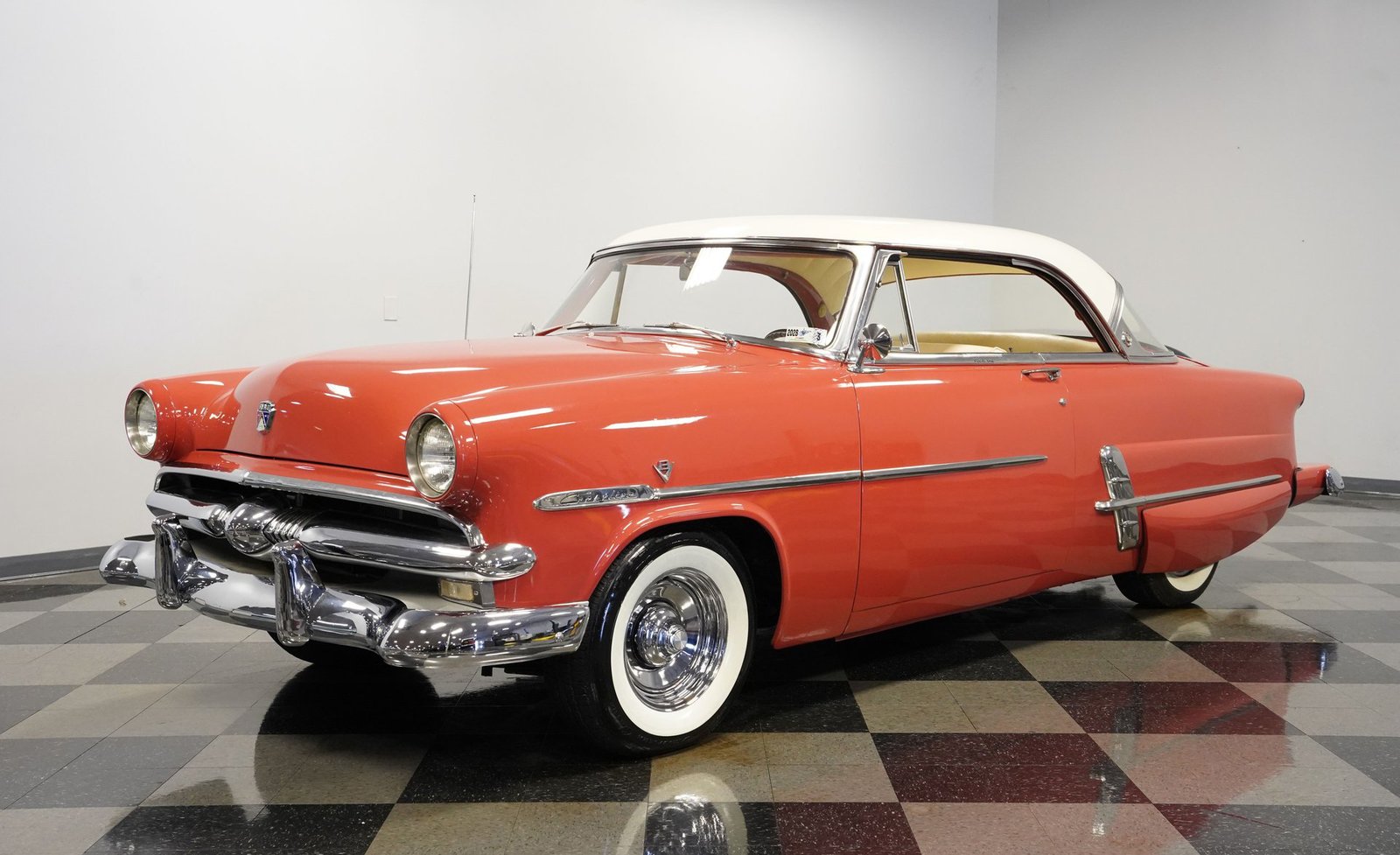 Ford 1953 Crestline Victoria - Imagem 31