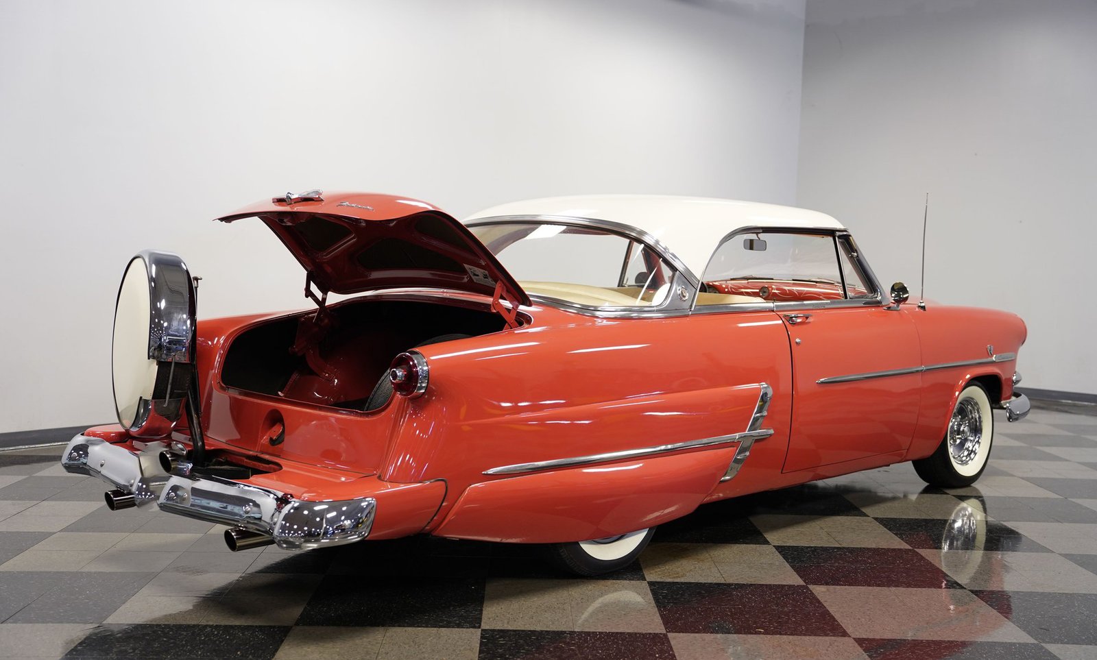 Ford 1953 Crestline Victoria - Imagem 3