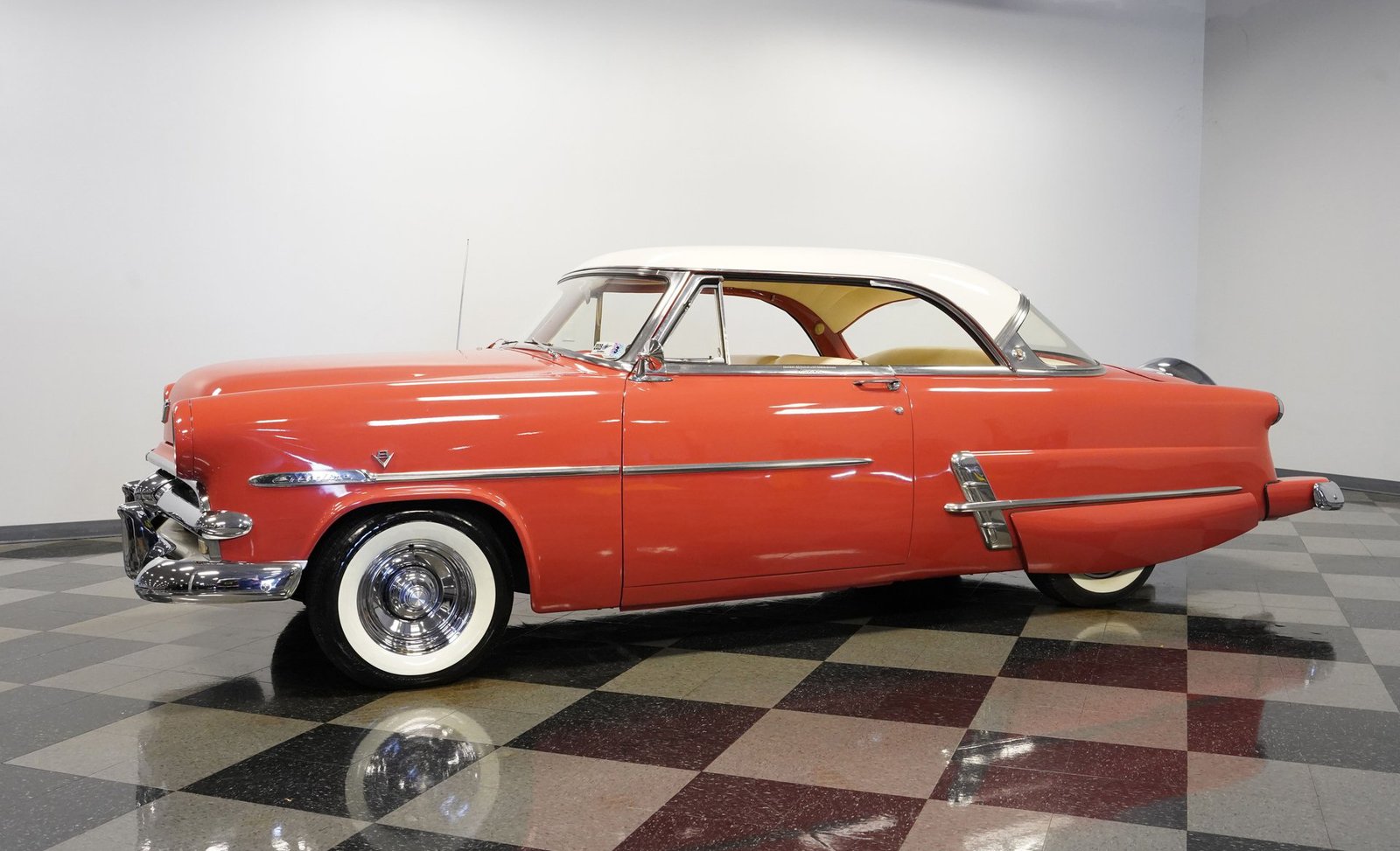 Ford 1953 Crestline Victoria - Imagem 30