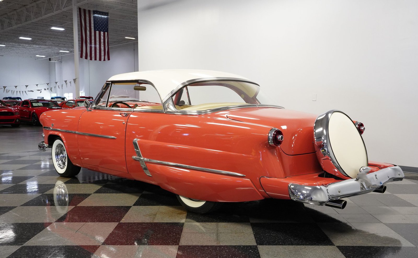 Ford 1953 Crestline Victoria - Imagem 28