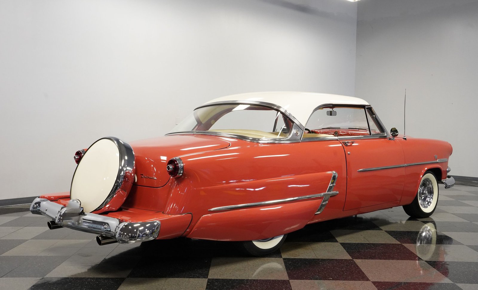 Ford 1953 Crestline Victoria - Imagem 26