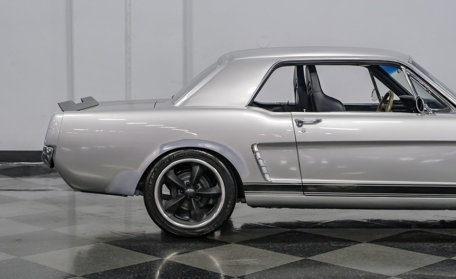 Ford 1965 Mustang - Imagem 25