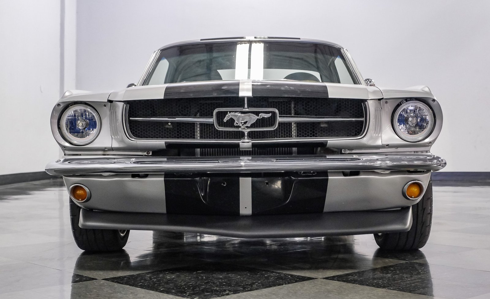 Ford 1965 Mustang - Imagem 23