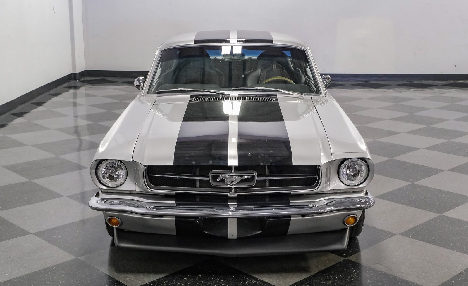 Ford 1965 Mustang - Imagem 22