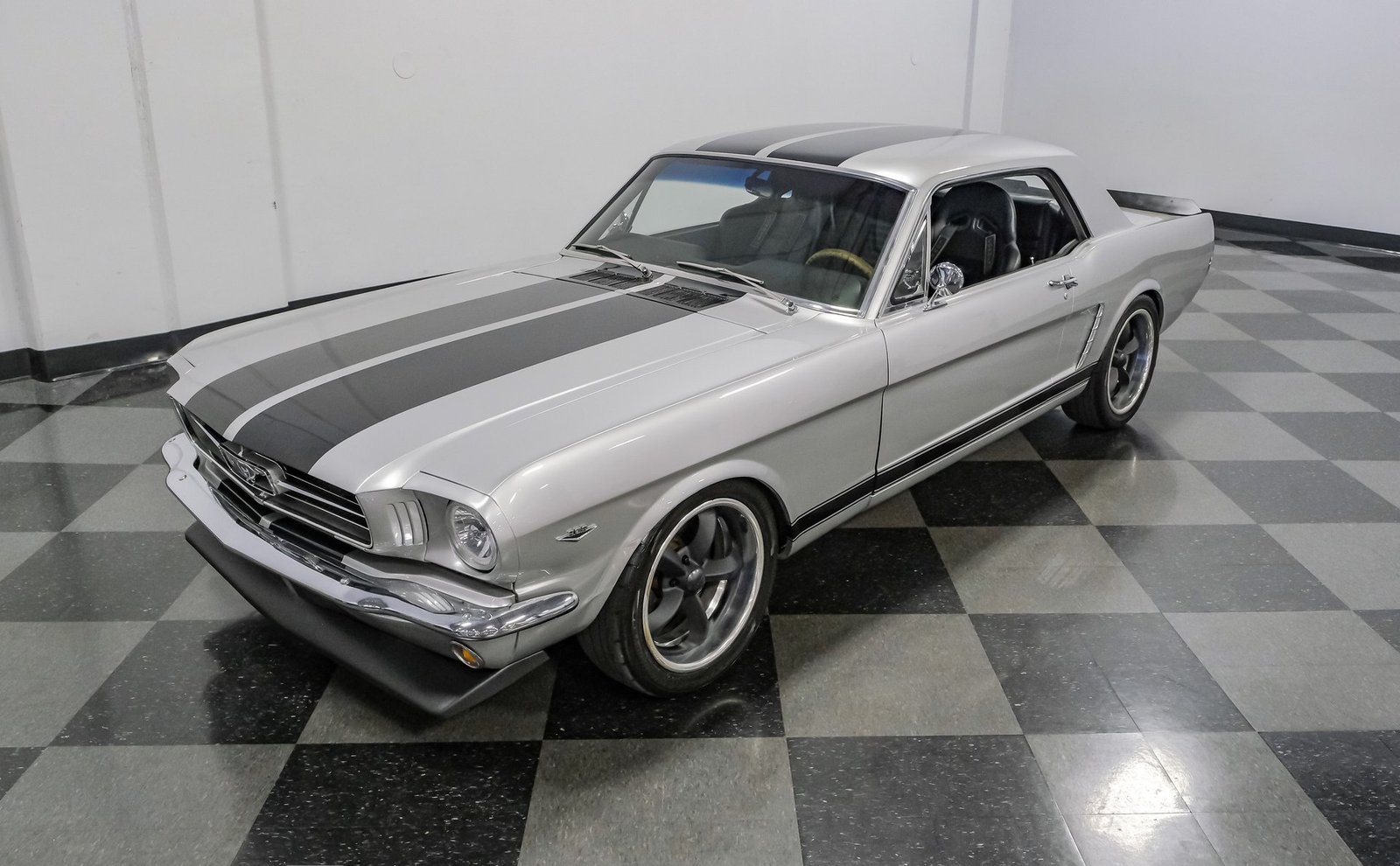 Ford 1965 Mustang - Imagem 21
