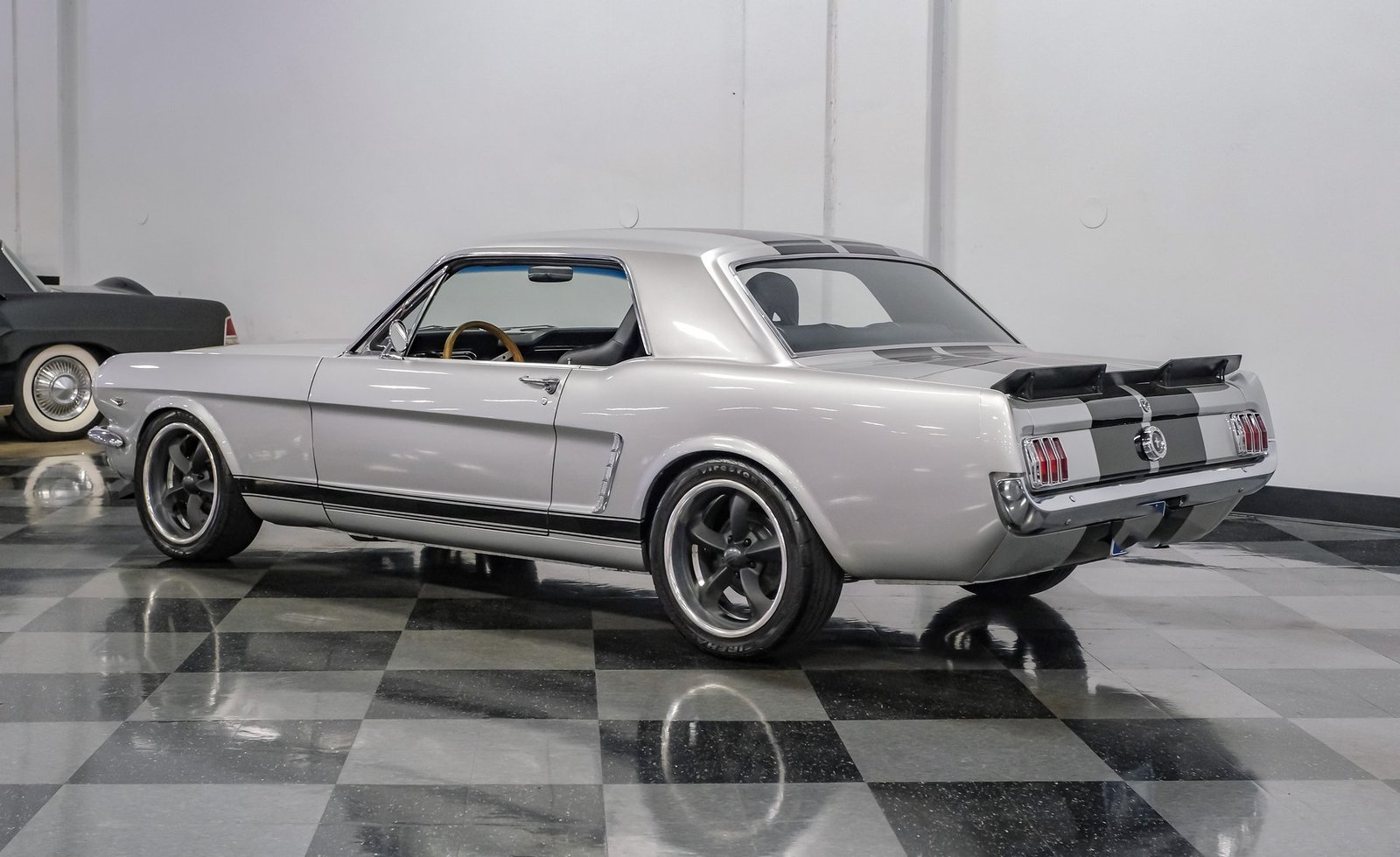 Ford 1965 Mustang - Imagem 37
