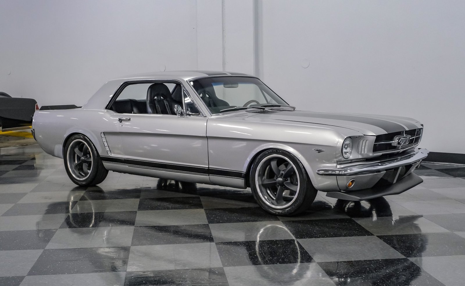 Ford 1965 Mustang - Imagem 33