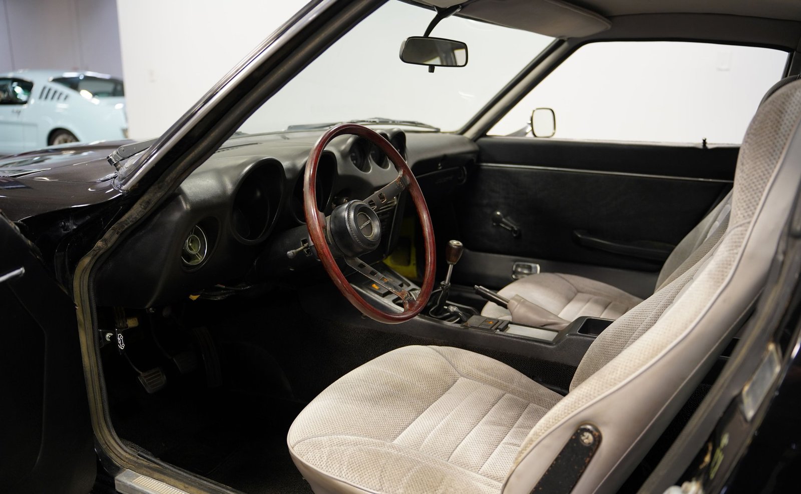 Datsun 1971 240Z - Imagem 35